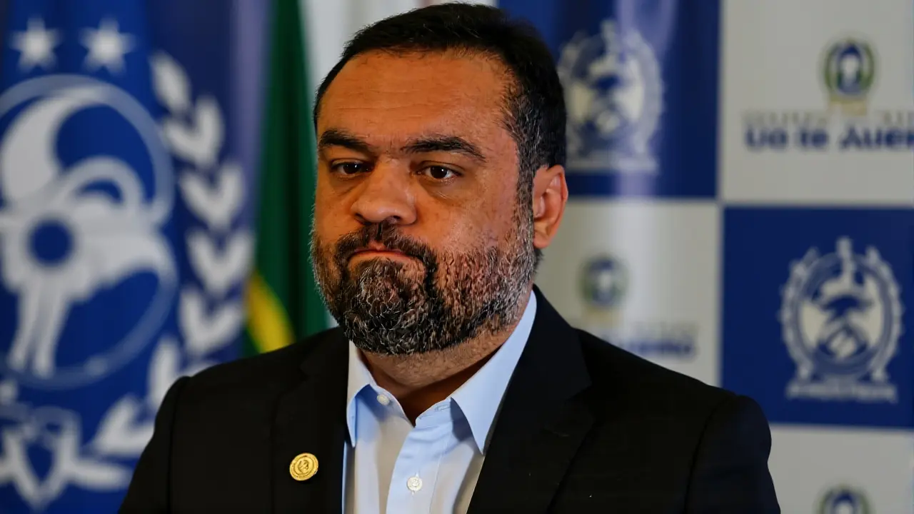 TSE declara Cláudio Castro inelegível; Nunes Marques vota contra