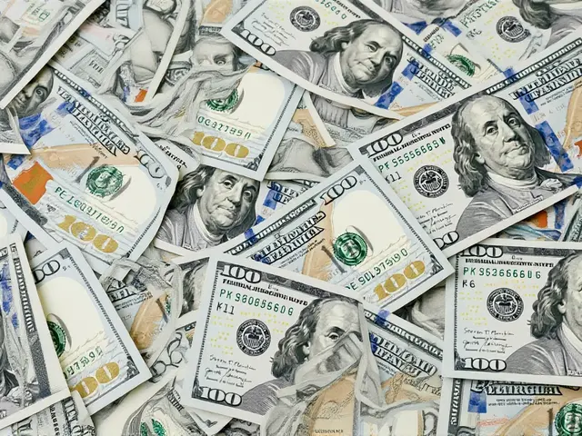 Dólar dispara como refúgio após Trump dar ultimato ao Irã